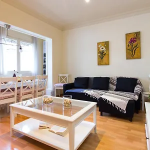 Key Sagrada Familia Apartment